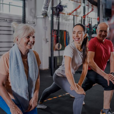 Fitnesstraining in der Gruppe